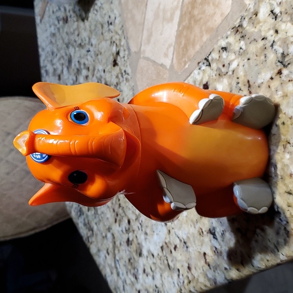 Lot of 4 Ringling Bros Barnum Bailey Circus Greatest Show On Earth Elephant Mugs - Picture 6 of 8